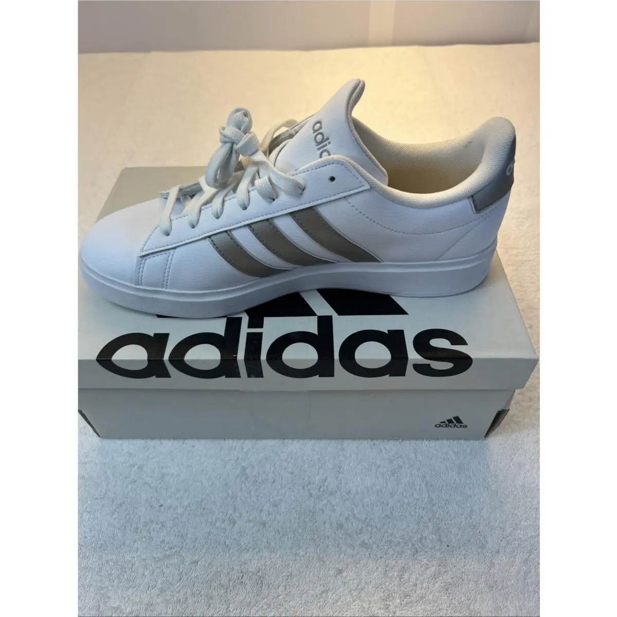 Adidas Grand Court 2.0 Tennis/pickleball Shoes White/bronze Women SZ 11