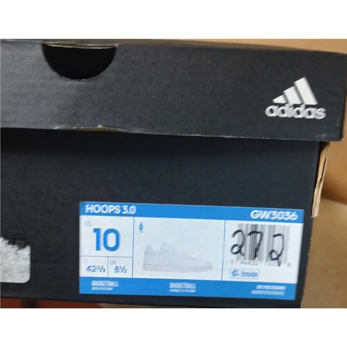 Adidas shoes - White (UPC: 195740024864) 0