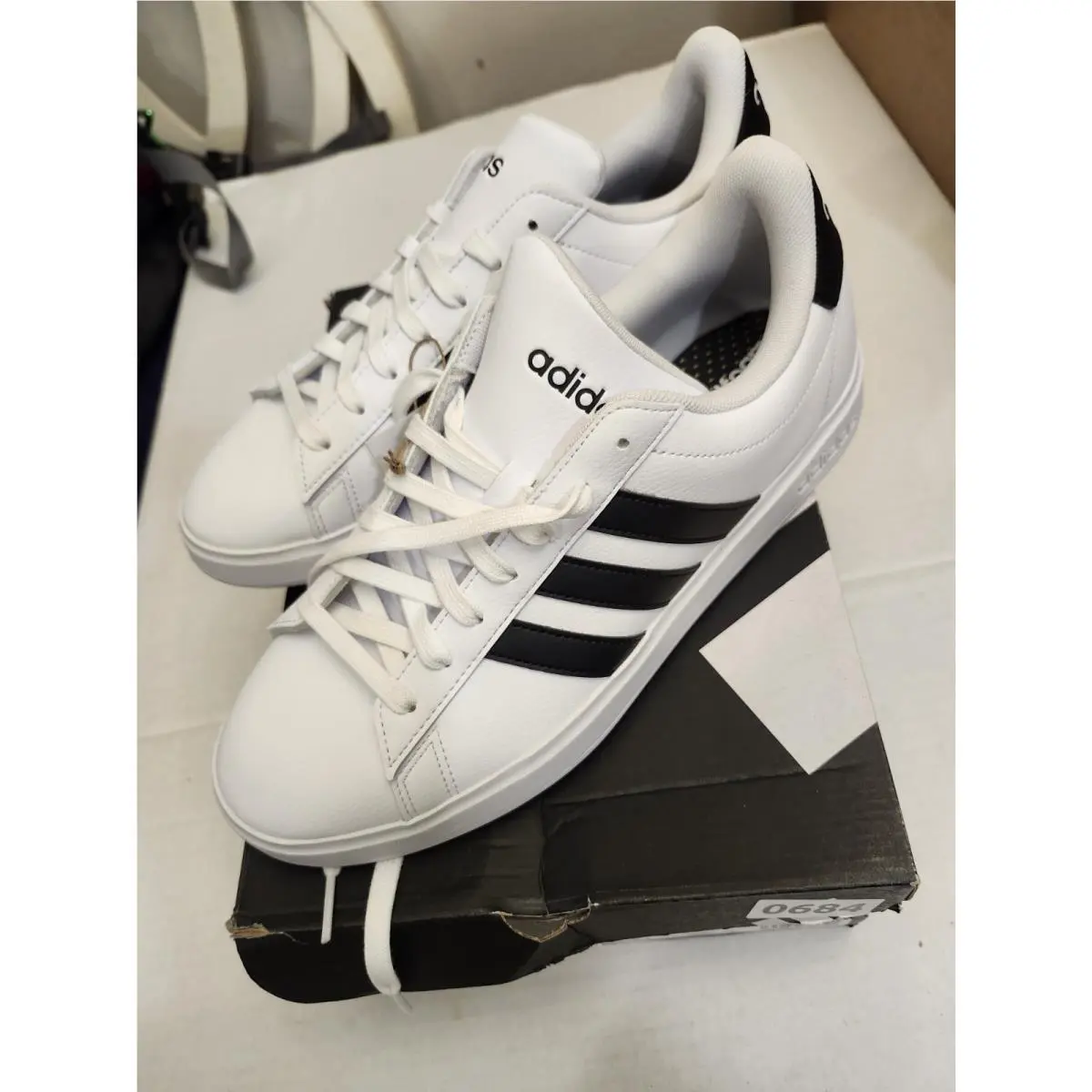 Adidas Men`s Grand Court 2.0 Tennis Sneakers White/black US Size 9.5 GW9195