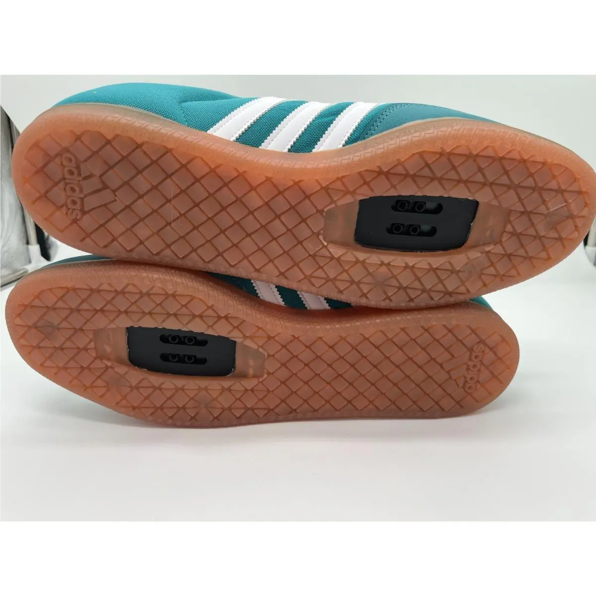 Adidas shoes - adidas Velosamba - Velosamba - IE7023 - Green 12