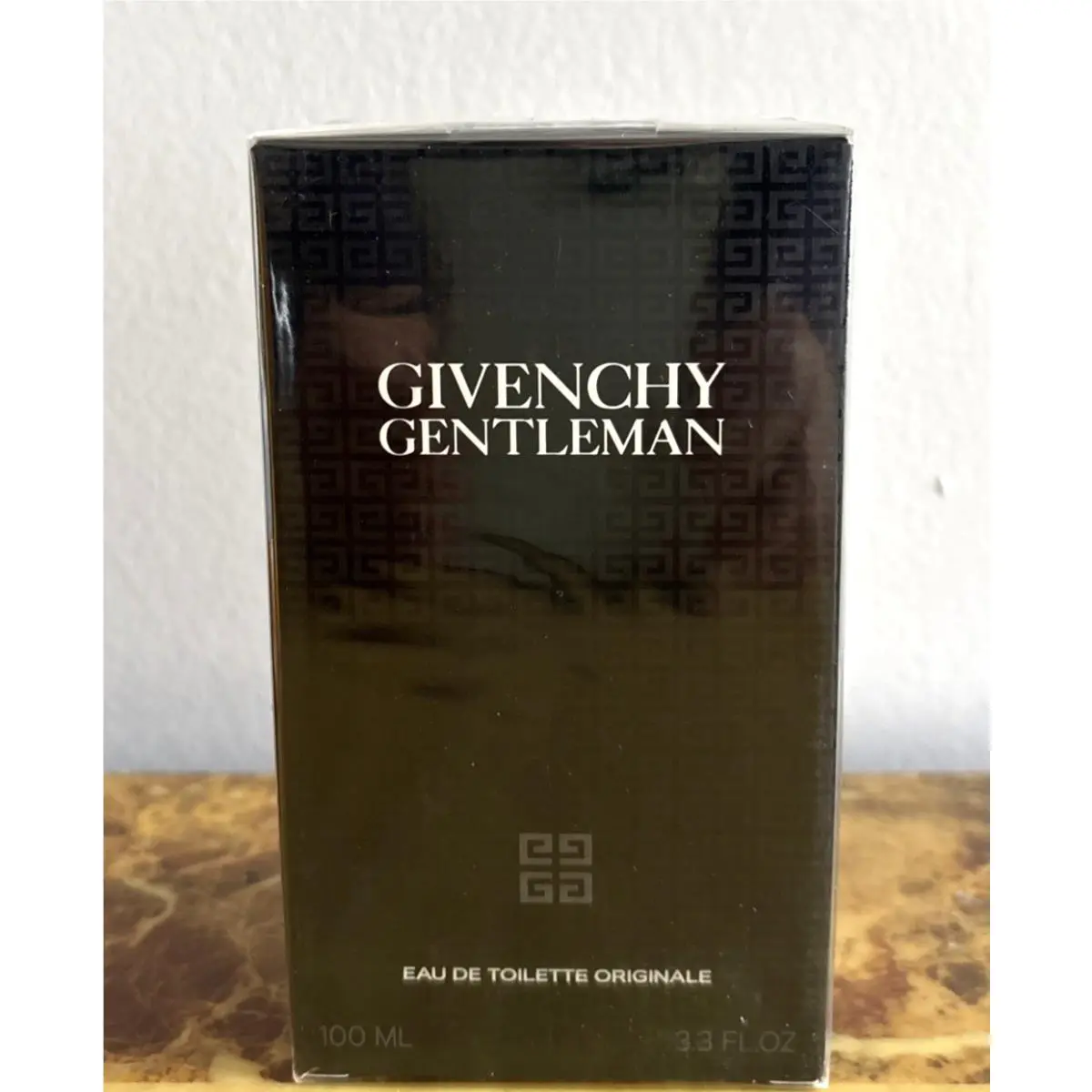 Batch 8K02 - Gentleman Originale by Givenchy 3.3 / 3.4 oz Edt Spray Men