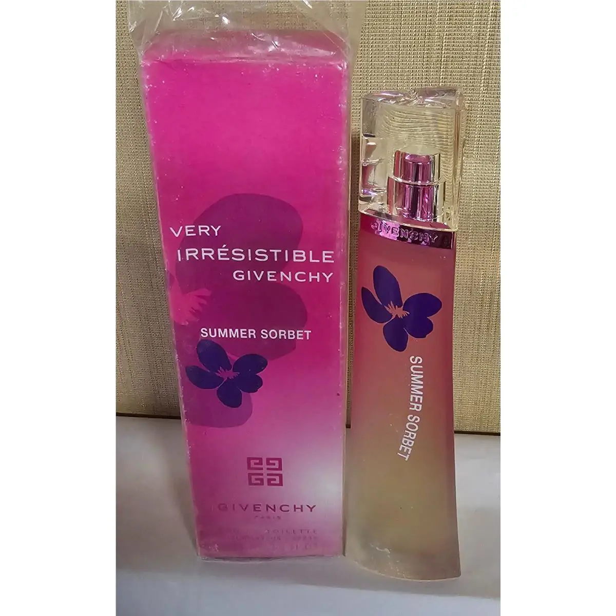 Very Irresistible Summer Sorbet By Givenchy 2.5 Ozedt Spray Women Damage Box