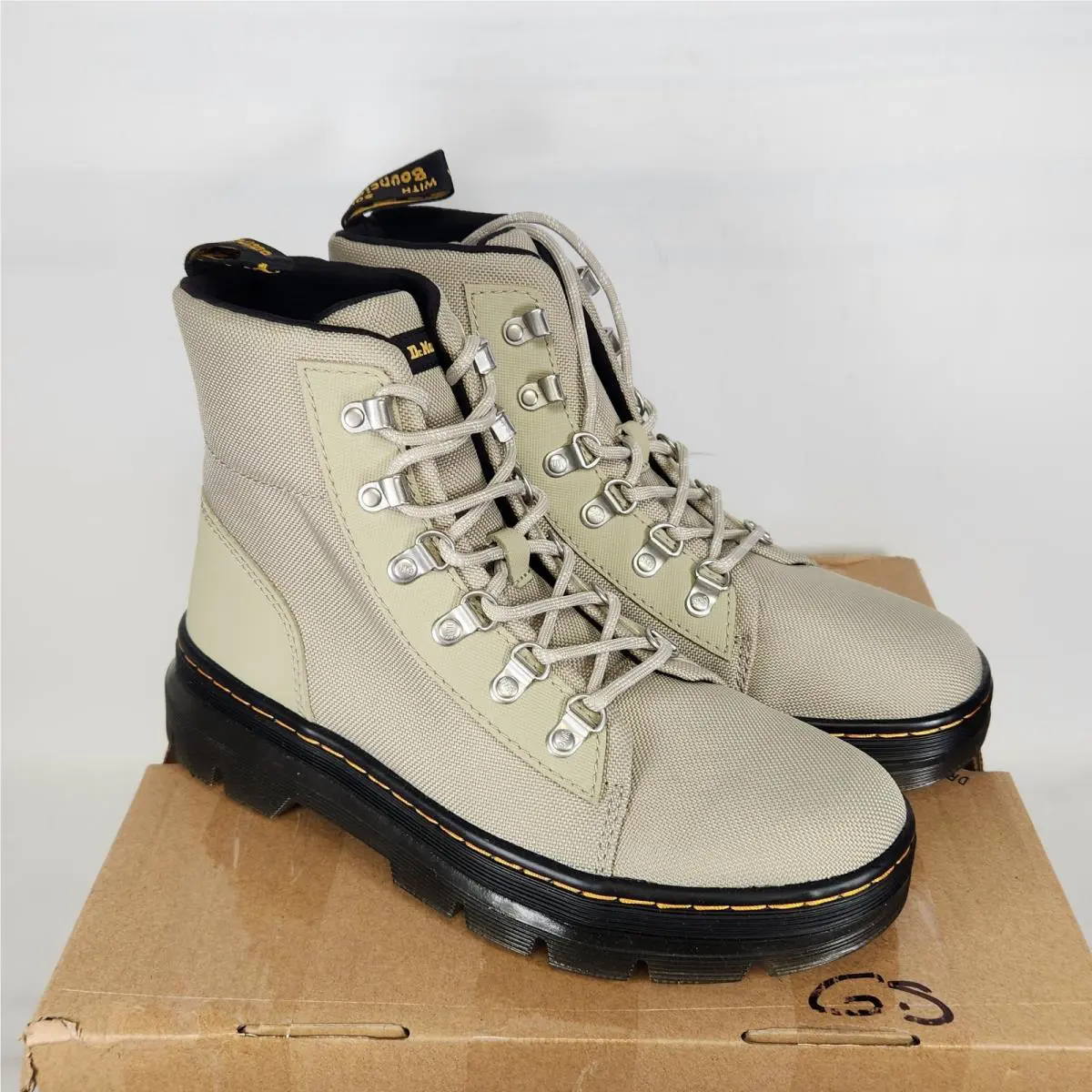 Dr. Martens shoes - Beige 0