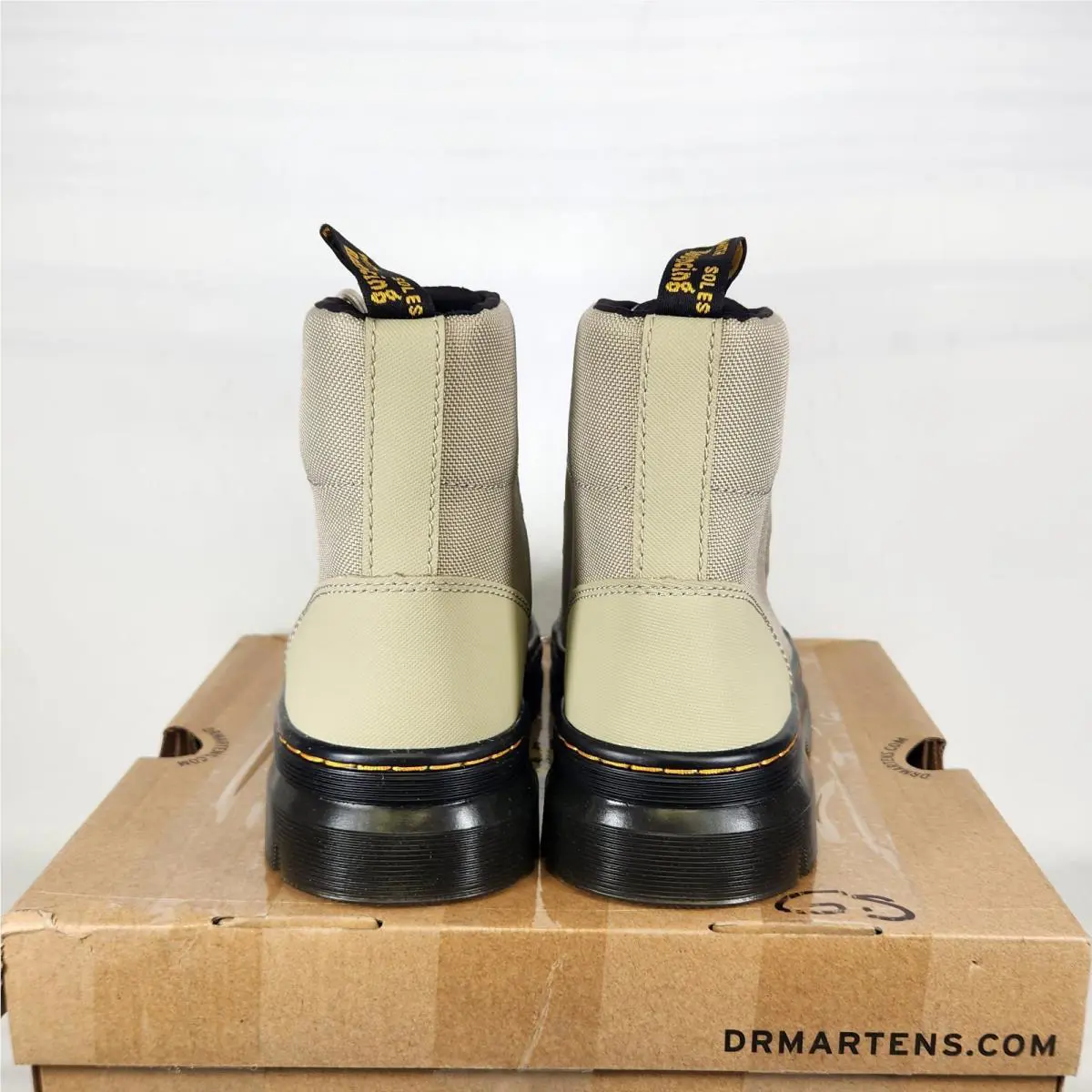 Dr. Martens shoes - Beige 2