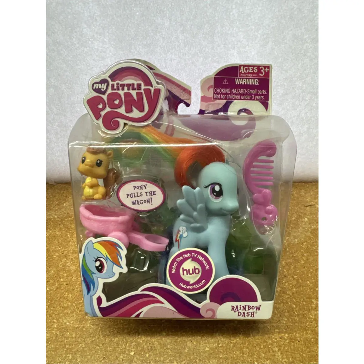 My Little Pony Rainbow Dash 2010 Squirrel Wagon Pegasus Animal Toy Horse