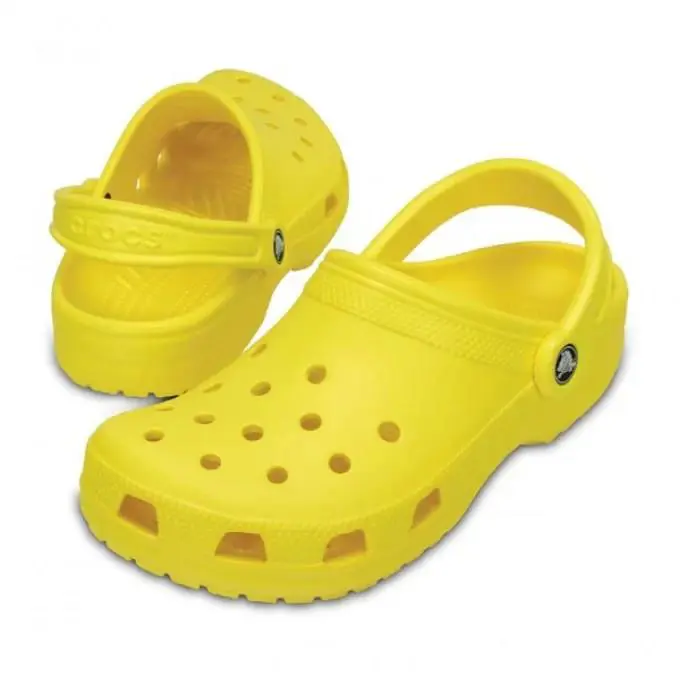 Crocs Classic Clog Slip Sandal Sleeper Slide Unisex 6/8 Shoes Lemon Yellow/