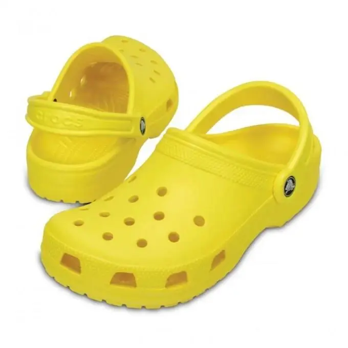 Crocs Classic Clog Slip Sandal Sleeper Slide Unisex 8/10 Shoes Lemon Yellow/