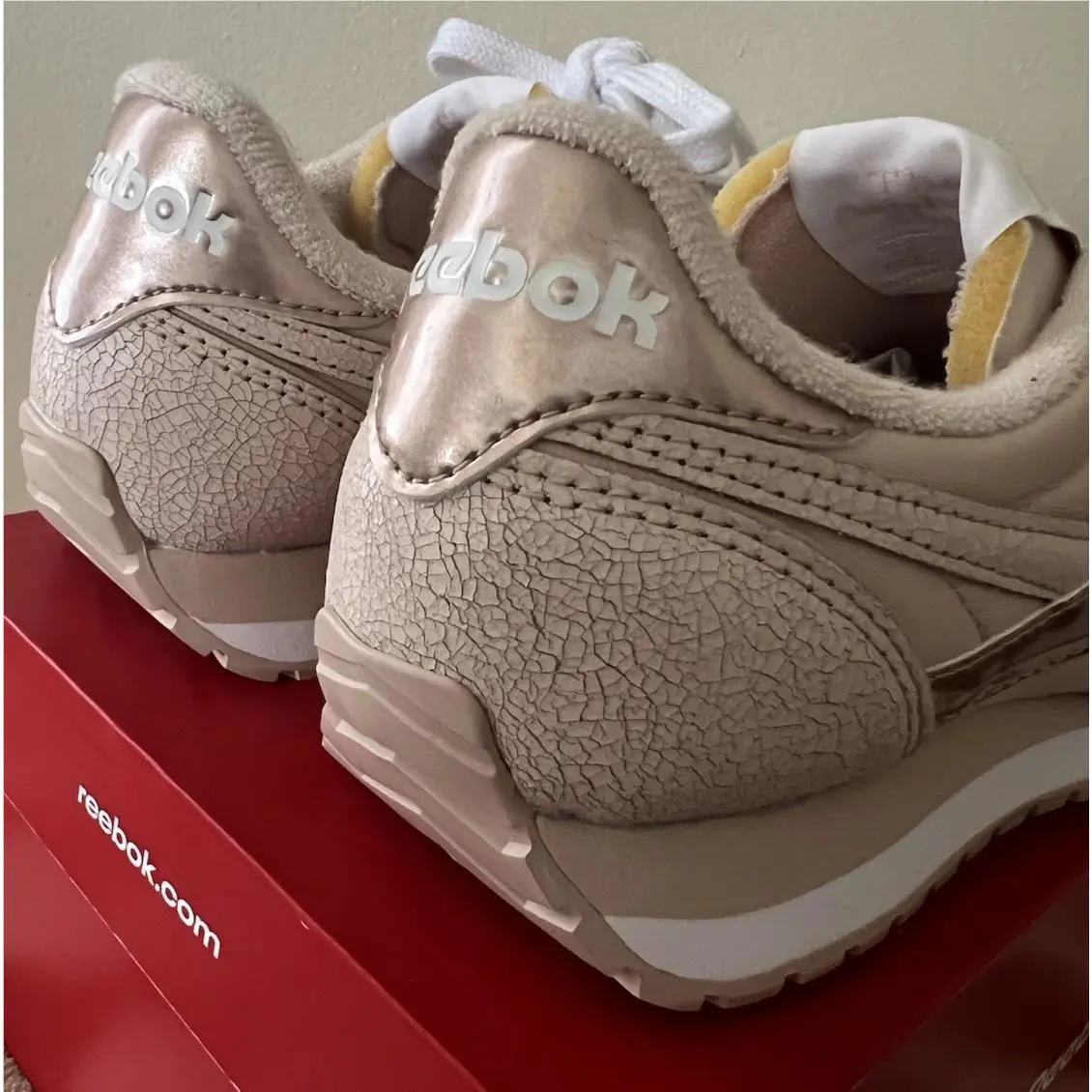 Reebok shoes - Reebok Classic AZ - Classic - 255607 670 - Rose Gold/White/Muted Clay 7
