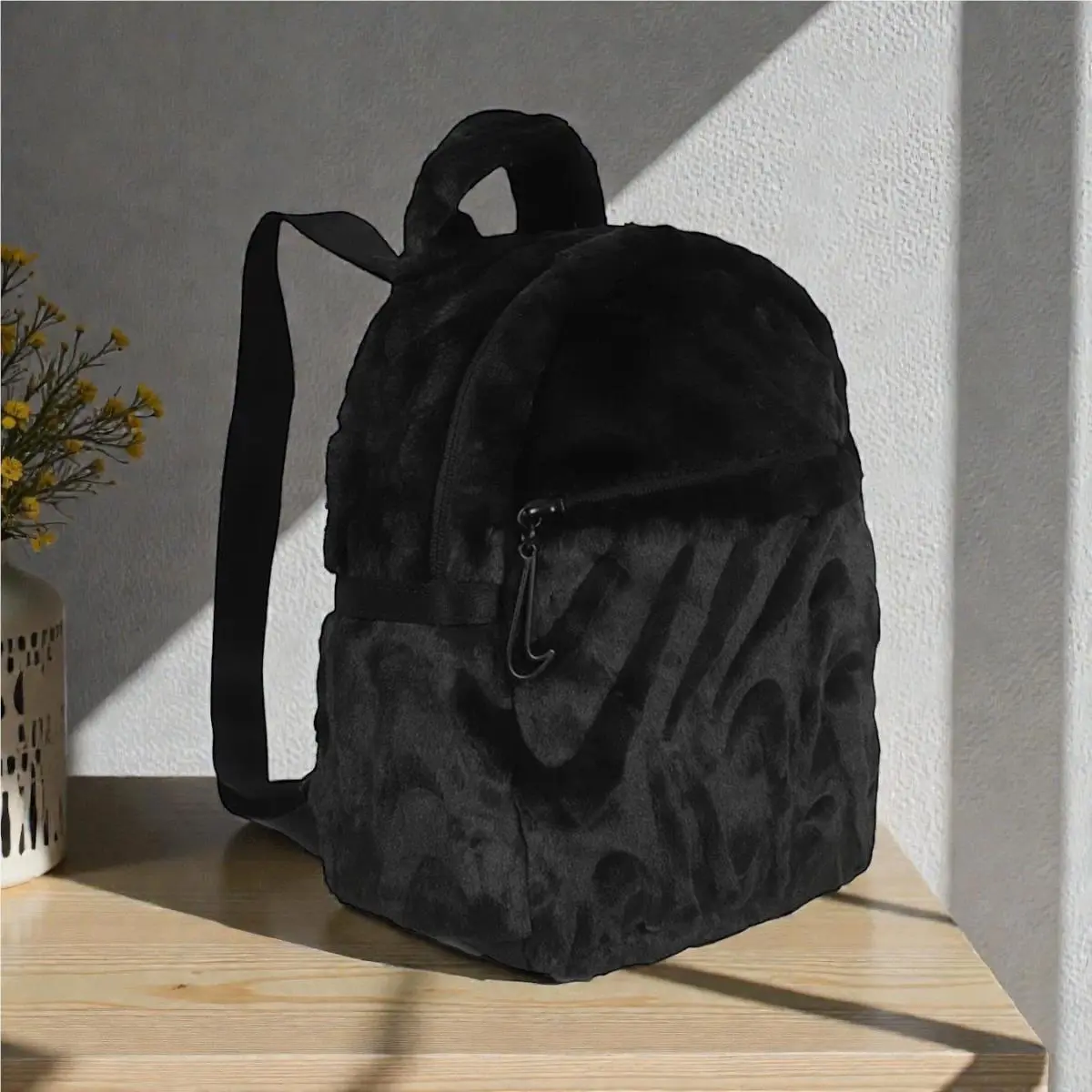 Nike Futura Fur Mini Backpack Women`s Sports Backpack Casual Streetwear