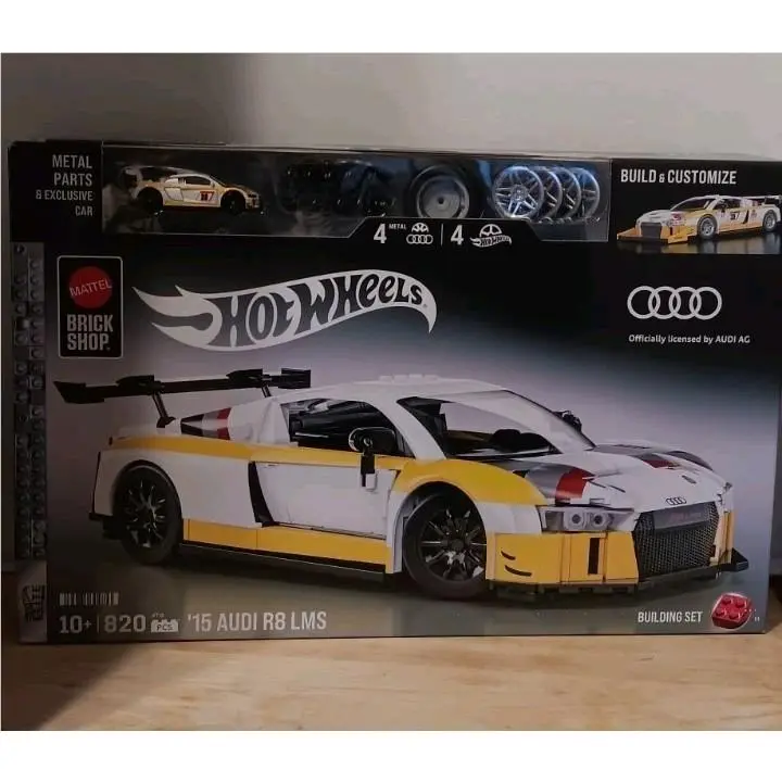 Mattel Brick Shop Elite Hot Wheels ‘15 Audi R8 Lms Building Toy Kit 820pc