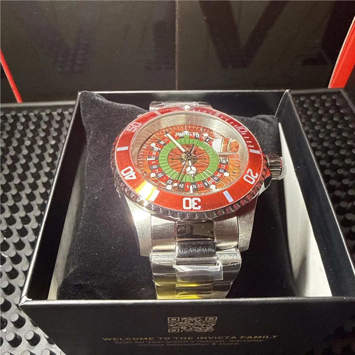 Invicta Roulette Pro Diver House of Cards Men`s Watch 40mm Silver 50519