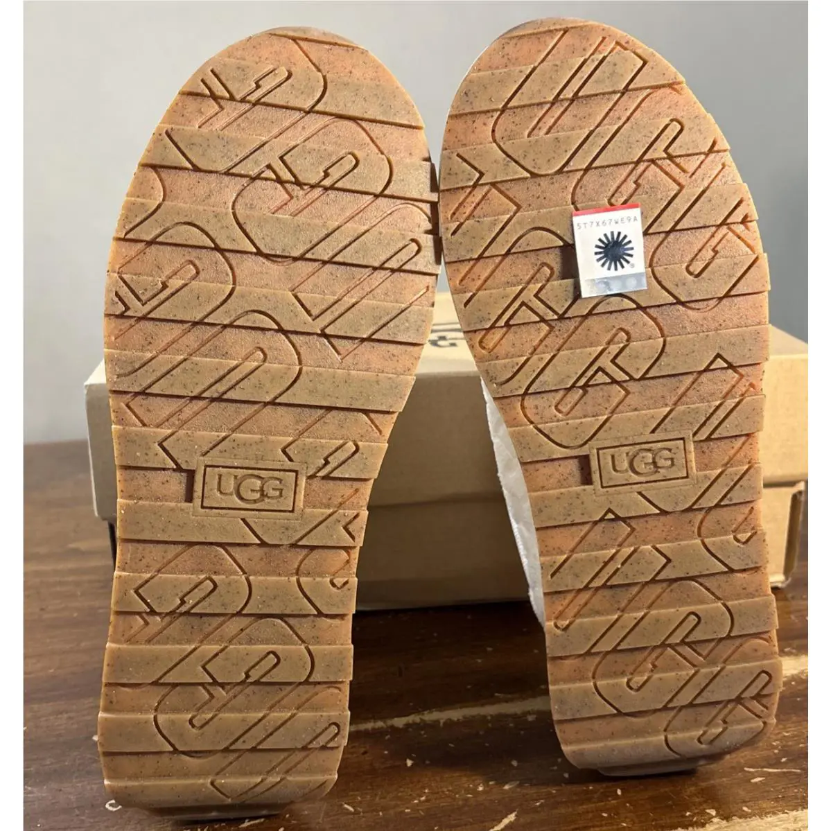 UGG shoes - UGG Marin Lace Logo - Marin Lace Logo - 1125025 - White 8