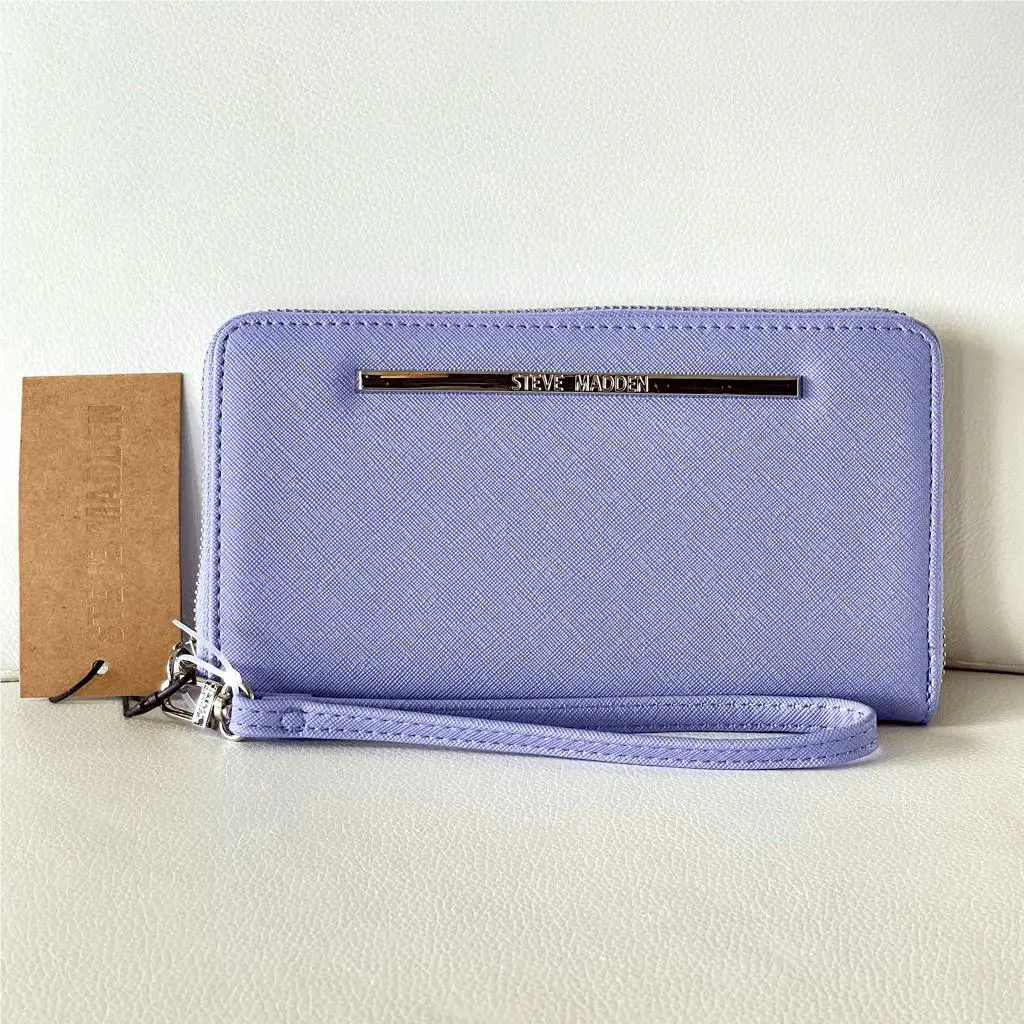 Steve Madden Gorgeous Bzippy Lilac Lavander Zip All Around Wallet Wristlet