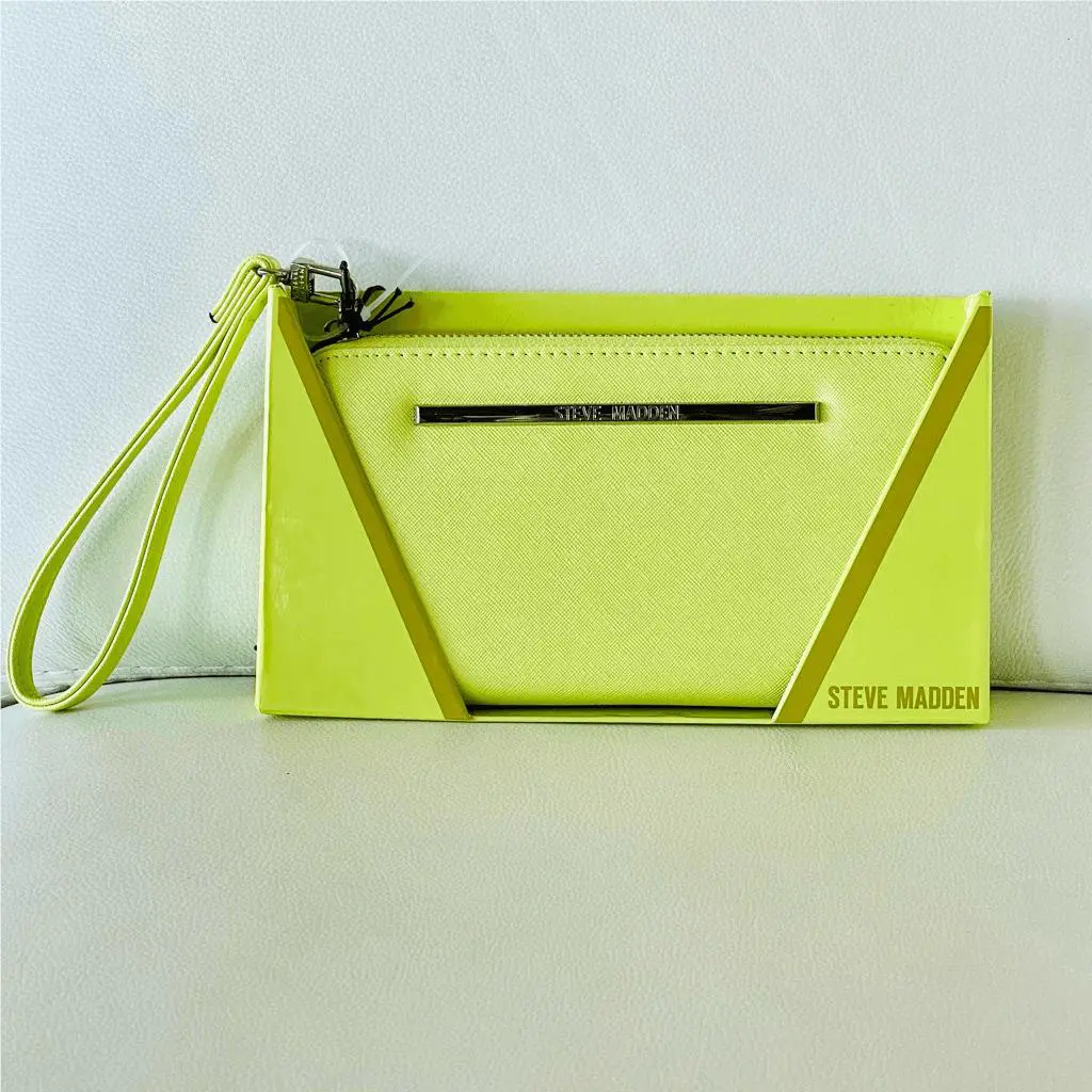 w/ Box Steve Madden Gorgeous Bzippy Lemon Yellow Zip Around Wallet Wristlet