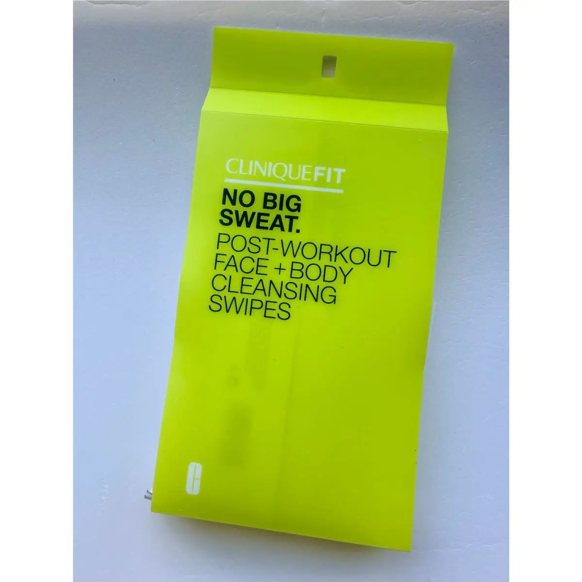 8 x Clinique Post Workout Face Body Cleansing Swipes 20 Towelettes Each