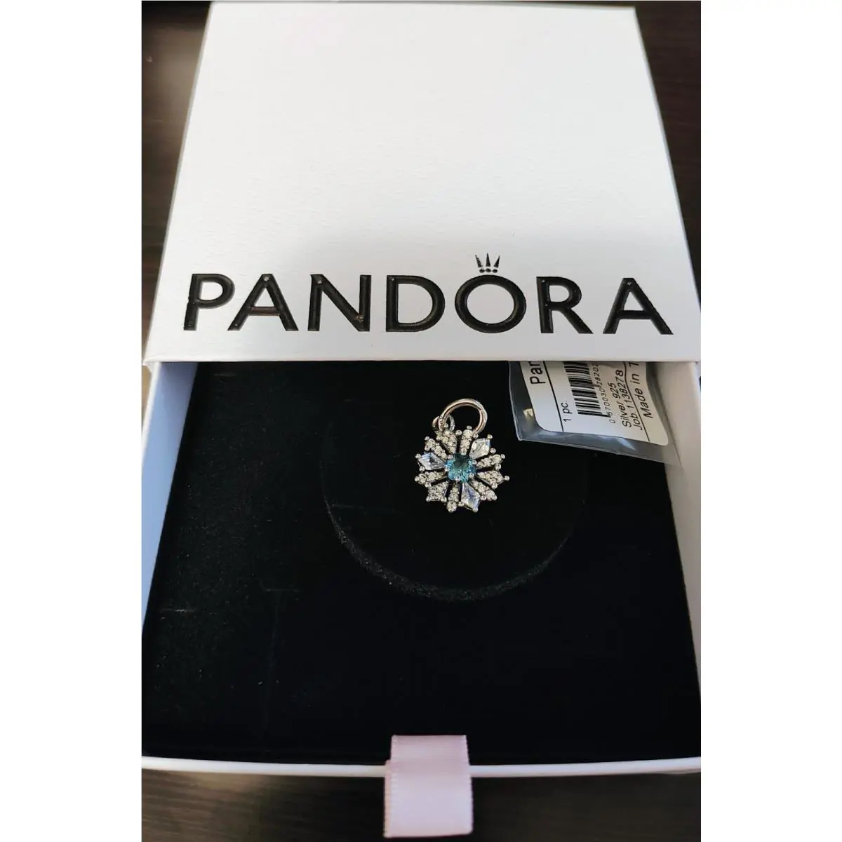 Pandora Disney Frozen Queen Elsa Snowflake Charm 794209C01