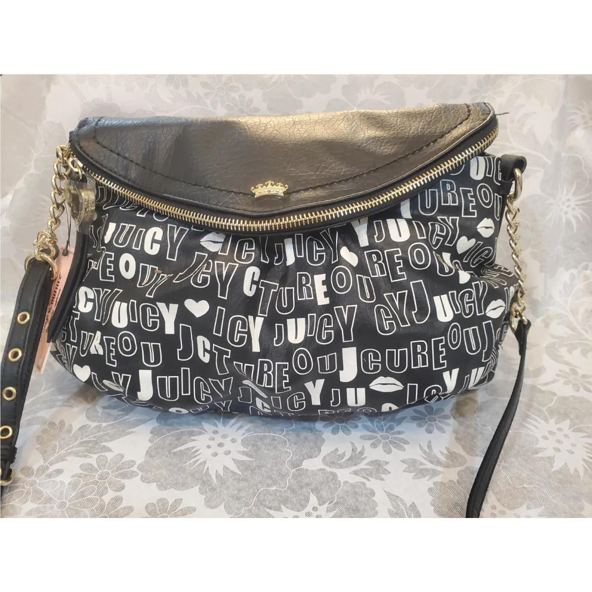 Juicy Couture Traveler Crossbody / Shoulder Bag Vintage