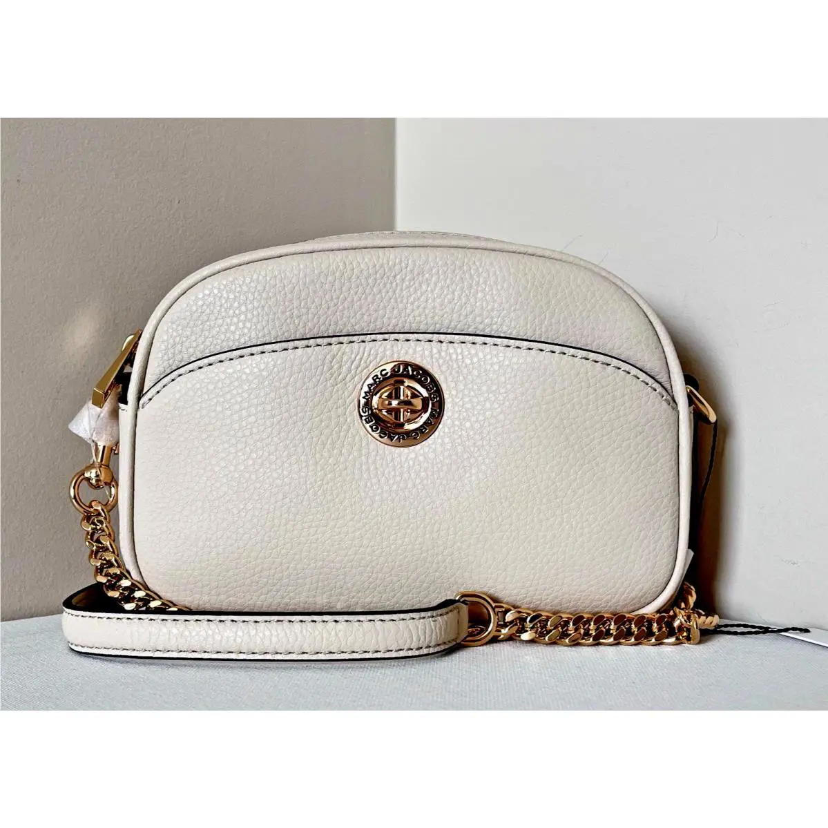 Marc Jacobs Crossbody Camera Bag Pebble Leather Marshmallow