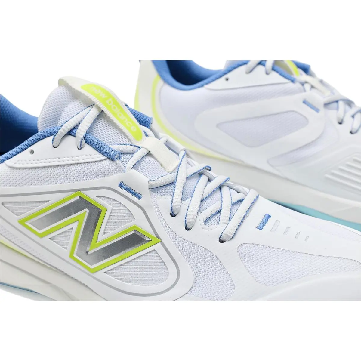 New Balance shoes - NB White/Black 18