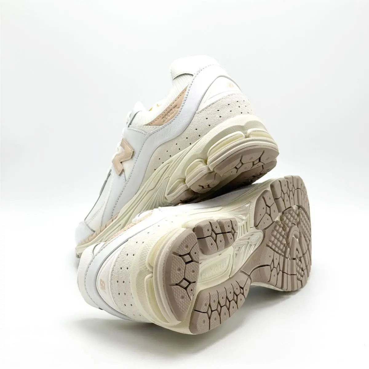 New Balance shoes - New Balance 2002R - M2002RVF - White 3