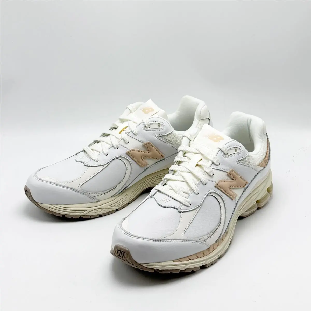 New Balance shoes - New Balance 2002R - M2002RVF - White 5