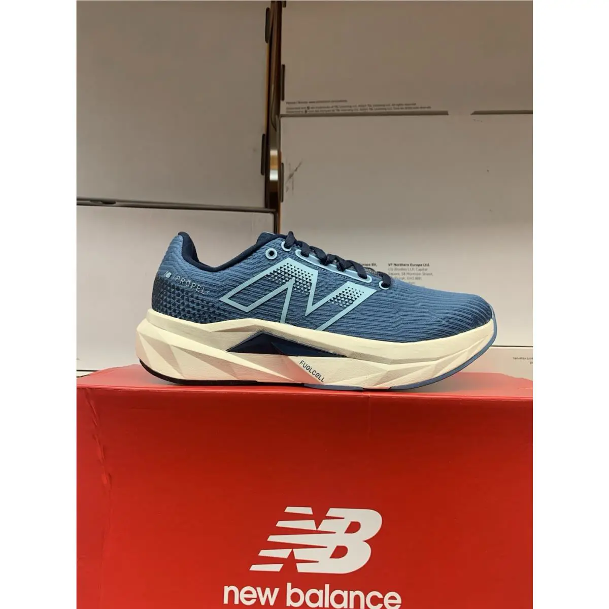 New Balance shoes - New Balance FuelCell Propel - FuelCell Propel - WFCPRLH5 - Blue 8
