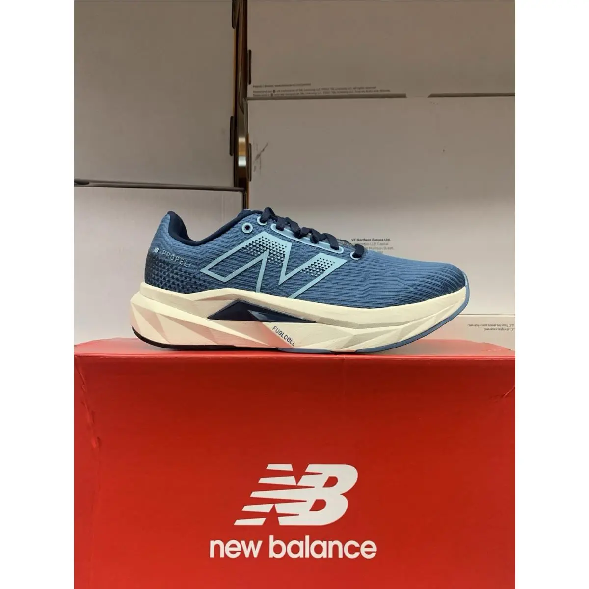 New Balance shoes - New Balance FuelCell Propel - FuelCell Propel - WFCPRLH5 - Blue 4