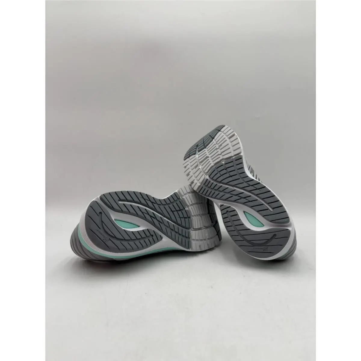 New Balance shoes - New Balance 860 - W860P10 - Gray 7