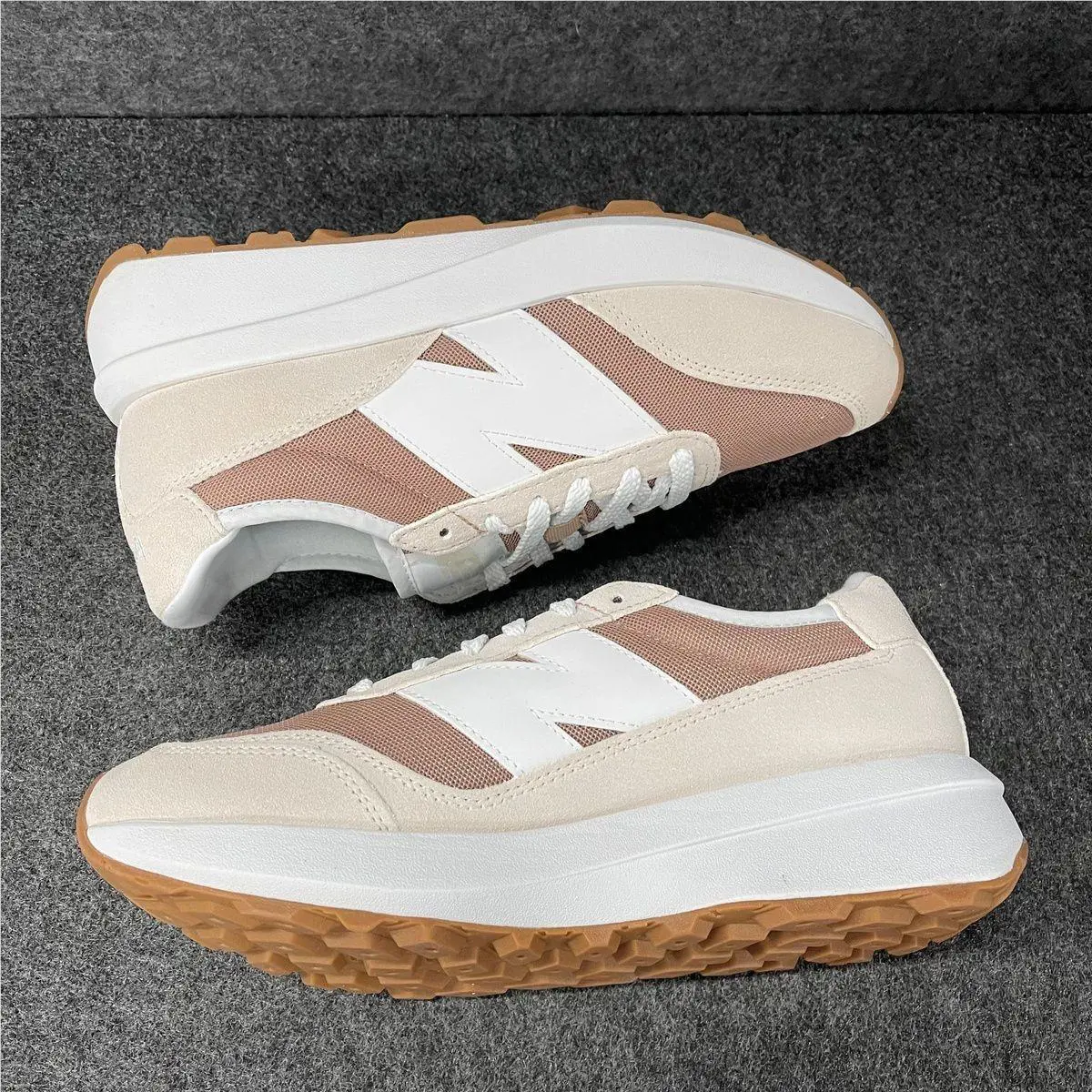 New Balance shoes - vs-184216 - vs-184216 - Beige (UPC: 198686356891) 0