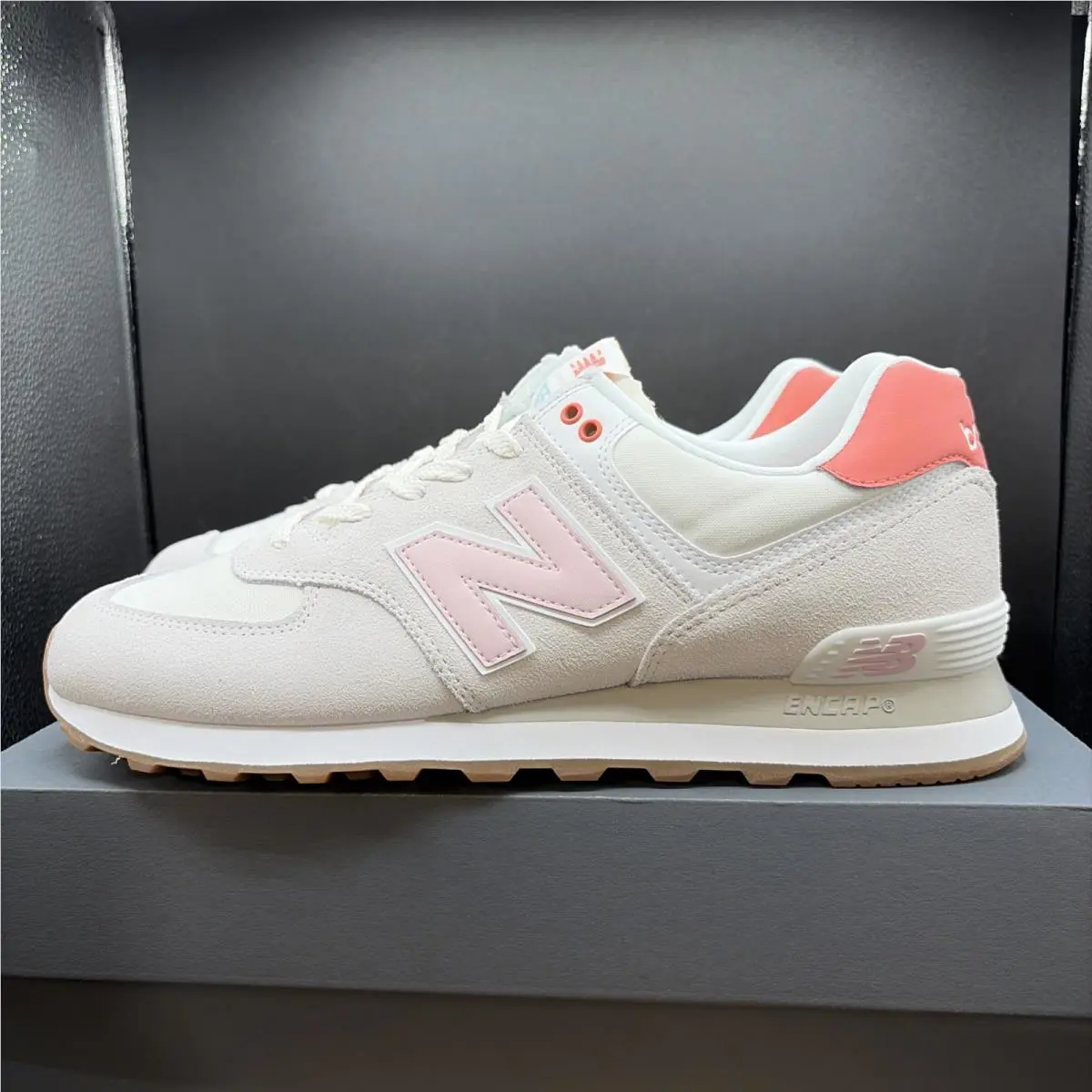 New Balance shoes - New Balance 574 - WL574IPK - White 0