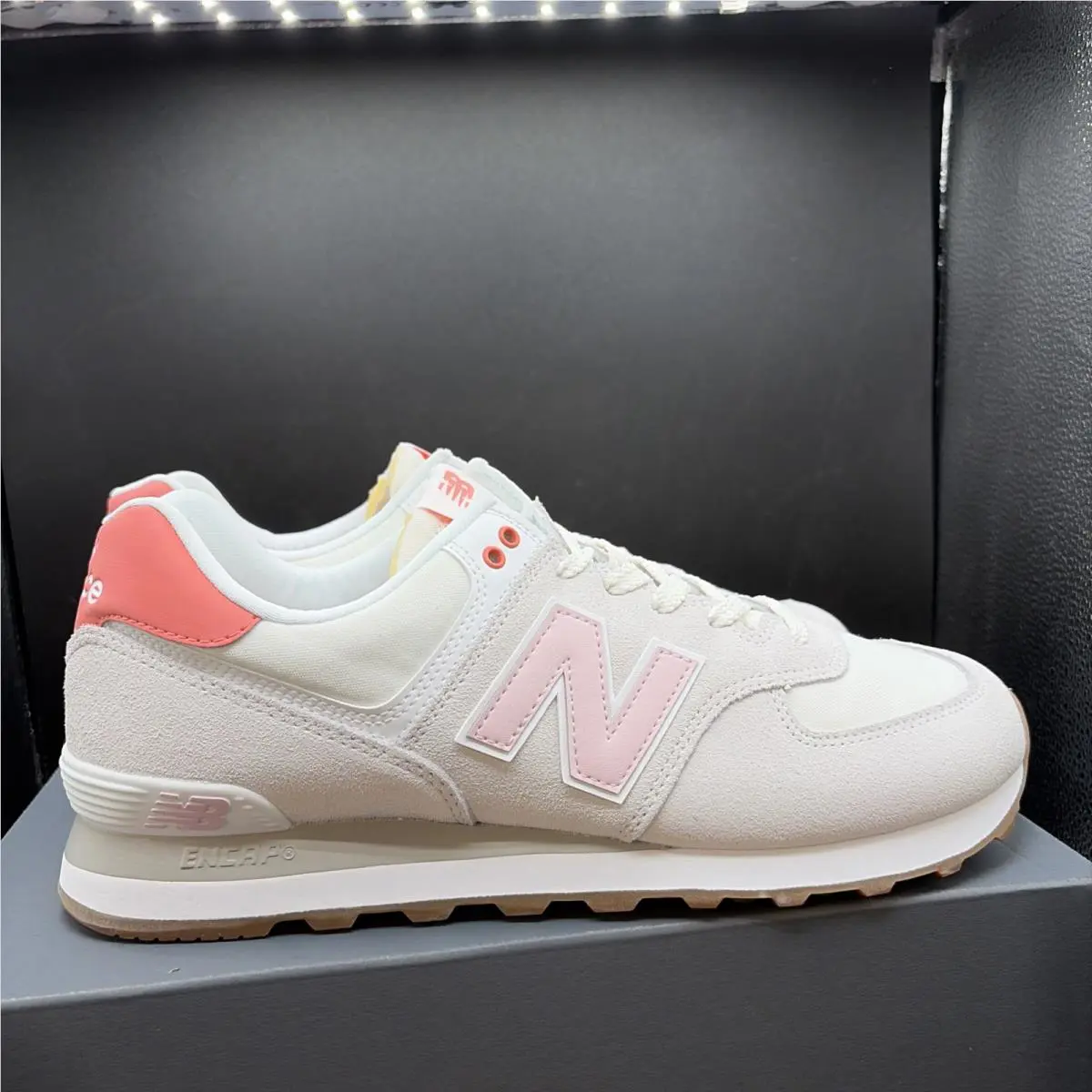 New Balance shoes - New Balance 574 - WL574IPK - White 2