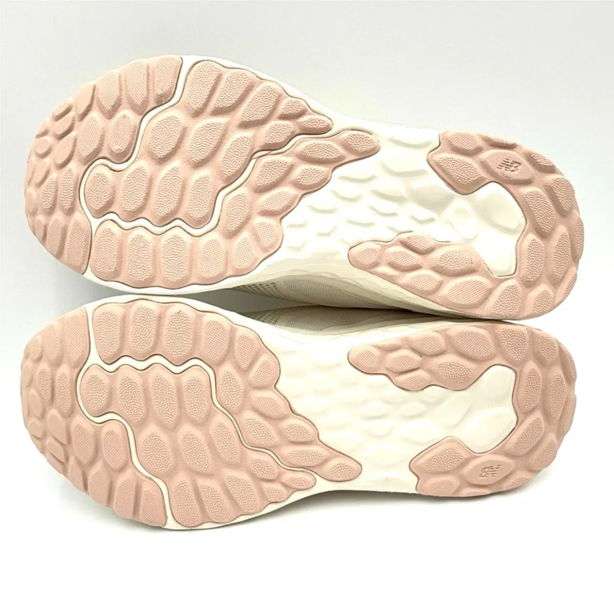 New Balance shoes - New Balance Fresh Foam Arishi v4 - GPARISP4 - White (UPC: 196941904894) 3