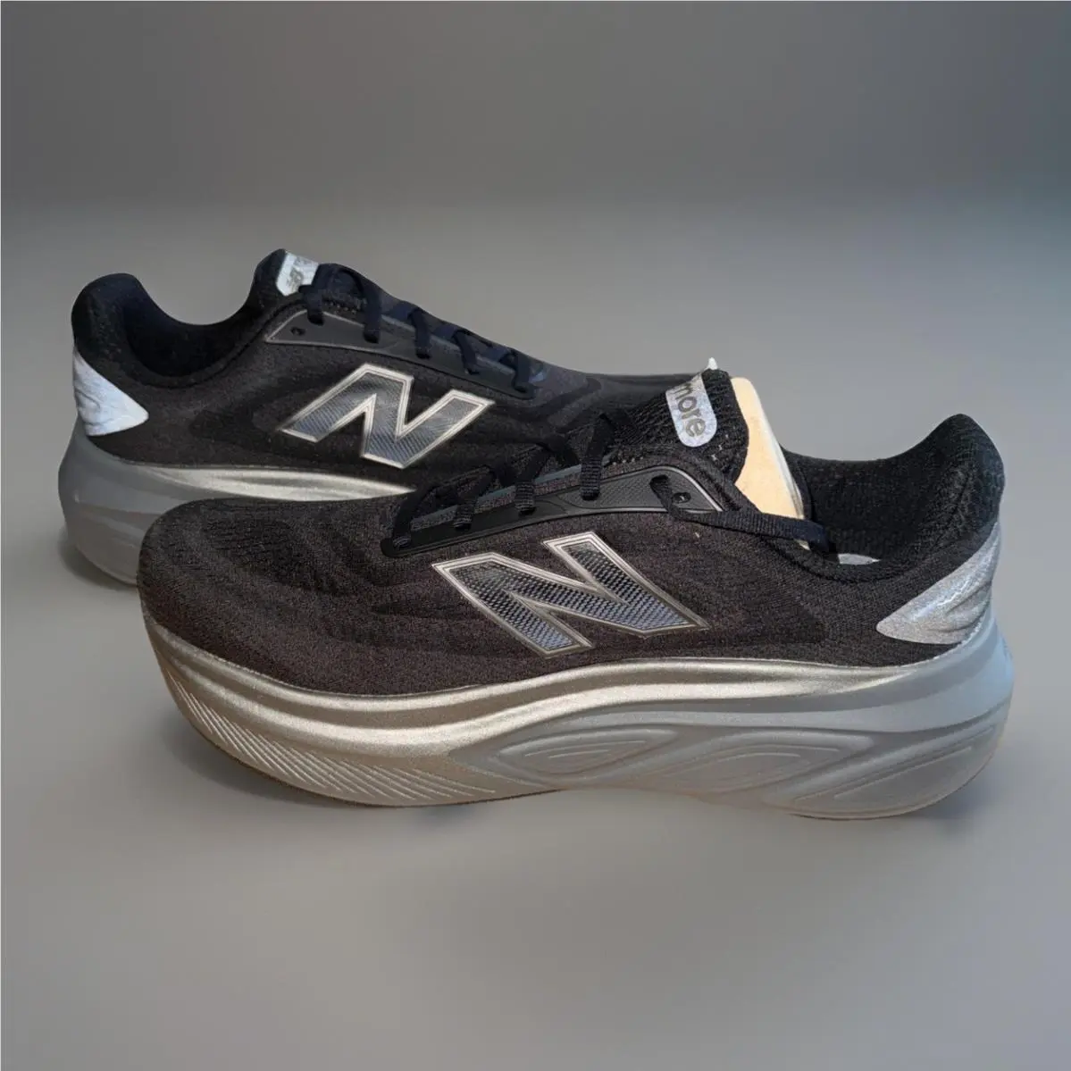 New Balance shoes - New Balance Fresh Foam X More v6 - MMORLA6 - Black 9