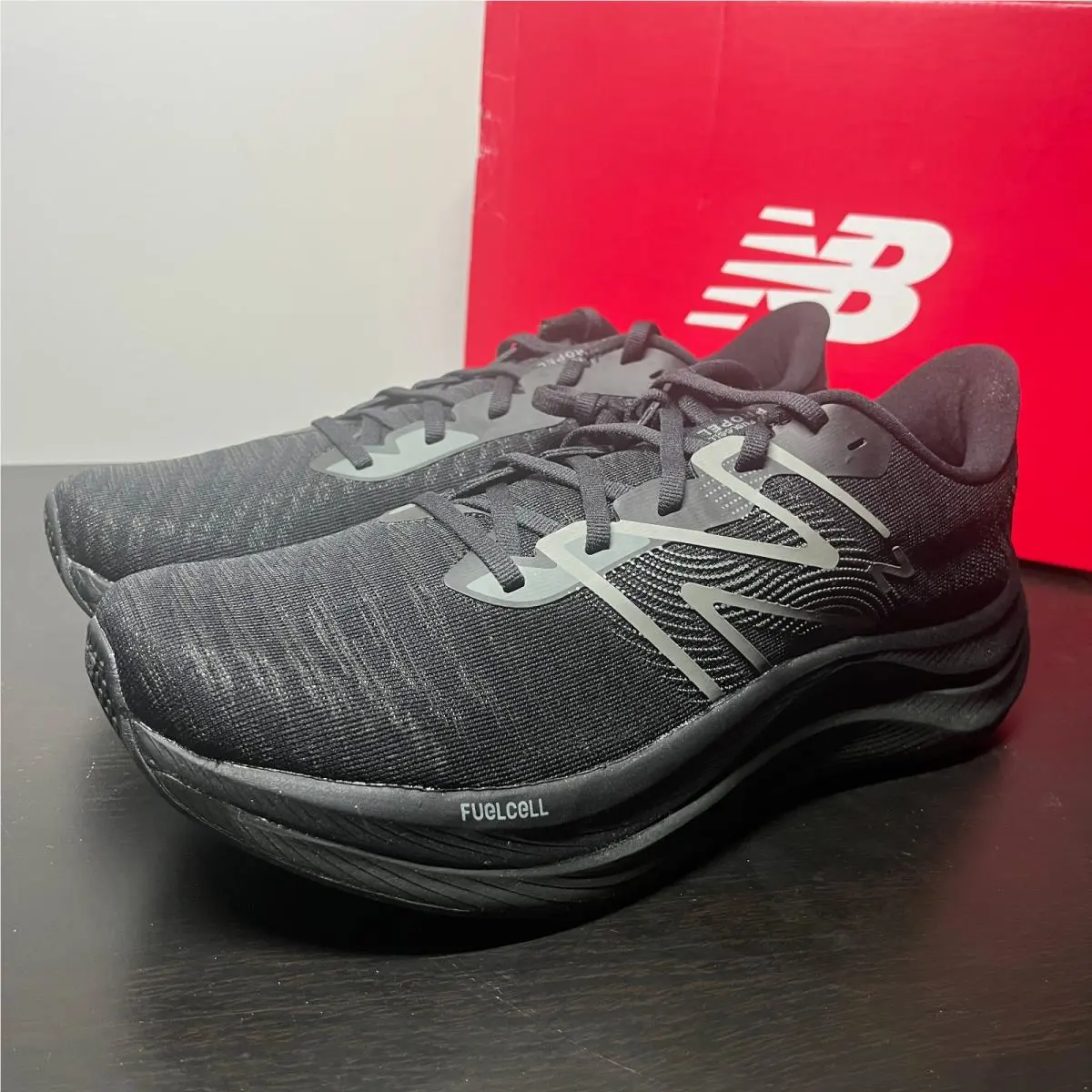 New Balance Fuelcell Propel v4 Black Grey Men`s Size 10 Running Shoes MFCPRCZ4