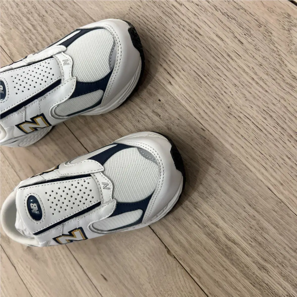 New Balance shoes - 2002r - M2002rmo - White 3
