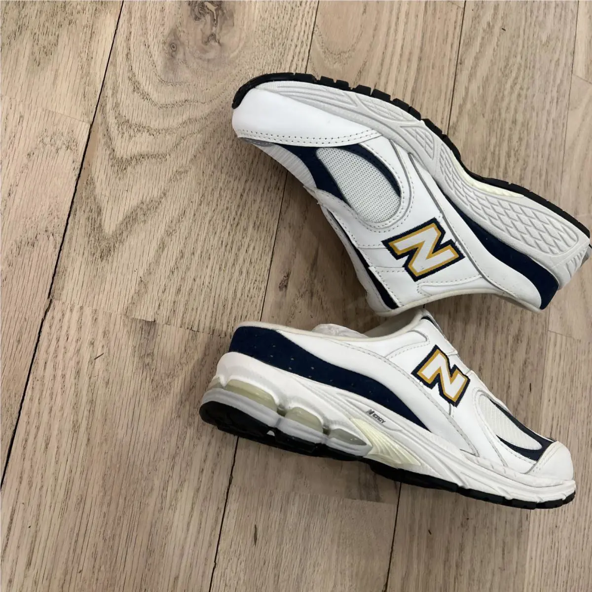 New Balance shoes - 2002r - M2002rmo - White 7