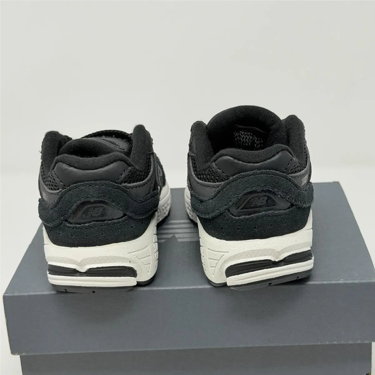 New Balance shoes - New Balance 2002R - Black (UPC: 0196941345079) 13