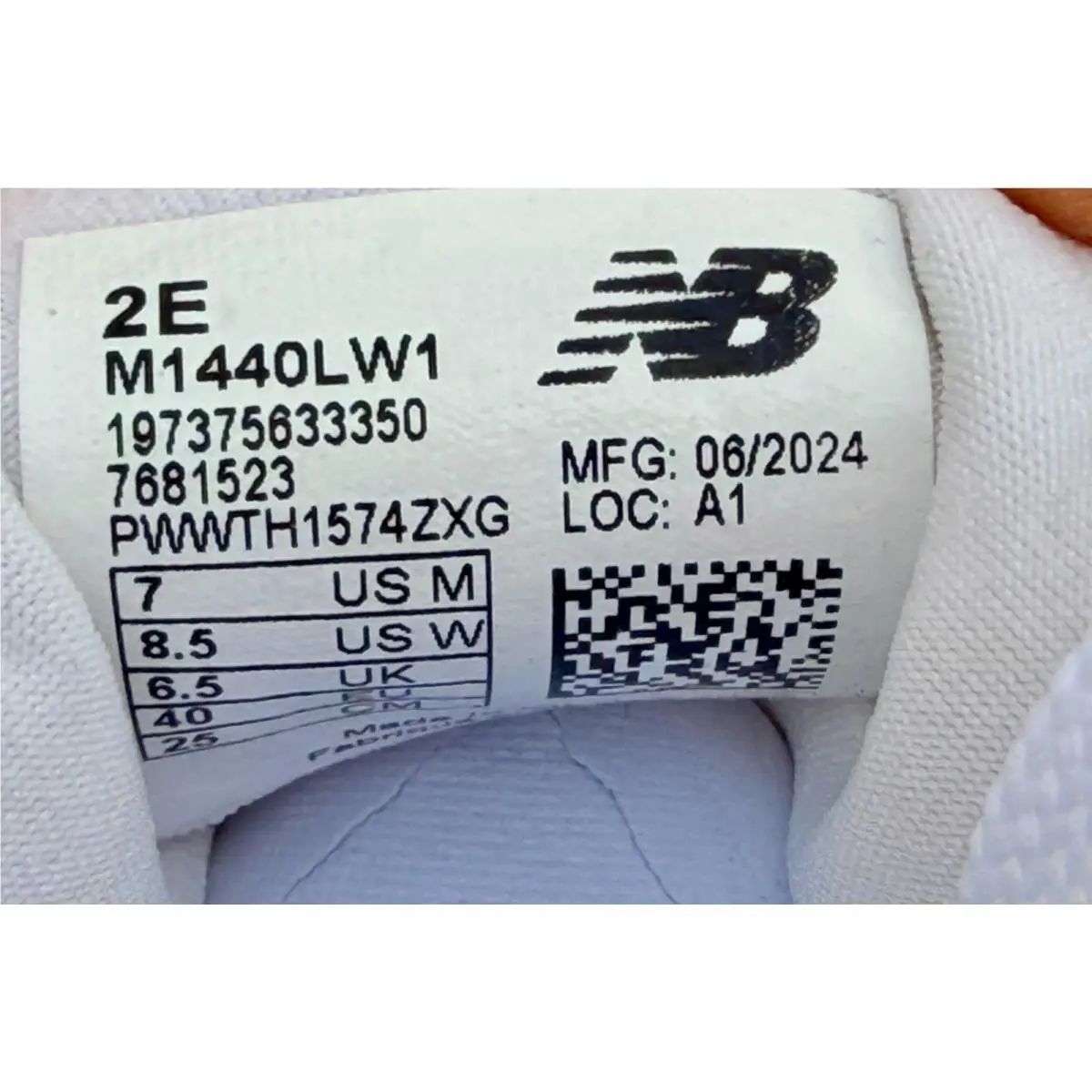New Balance shoes - Jordan Air Spike Forty - Jordan Air Spike Forty - Fresh Foam 1440 - White 6