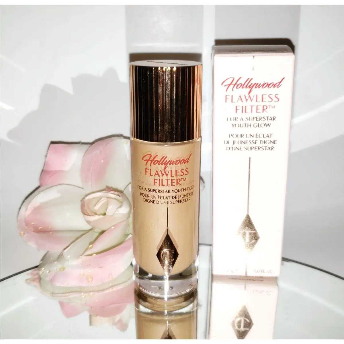 Charlotte Tilbury Hollywood Flawless Filter For a Superstar Youth Glow 1oz Pick