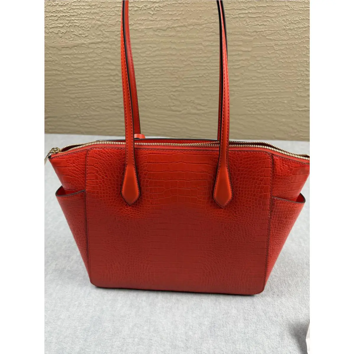 Michael Kors Marilyn Tote Bag Womens Medium Orange Croc Embossed Leather Zip