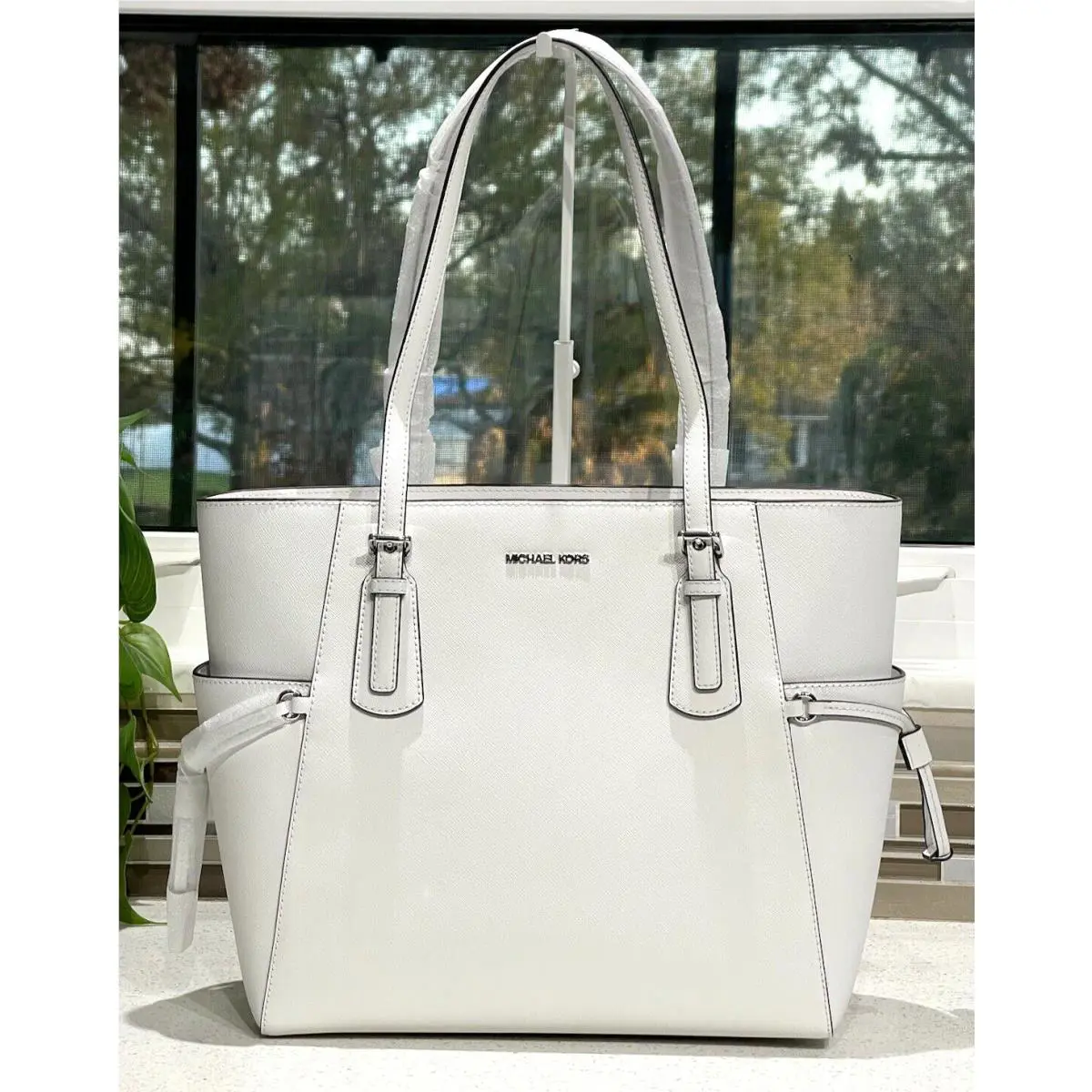 Michael Kors Voyager Large EW Tote Shoulder Bag Laptop MK Optic White Leather