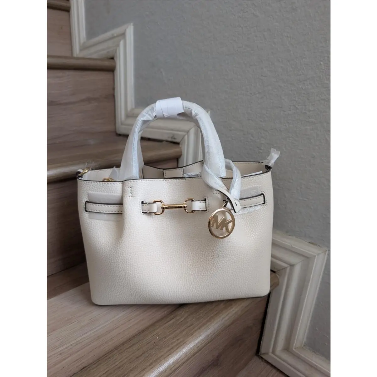 Michael Kors Carson Small Pebbled Leather Satchel Crossbody In Lt. Cream