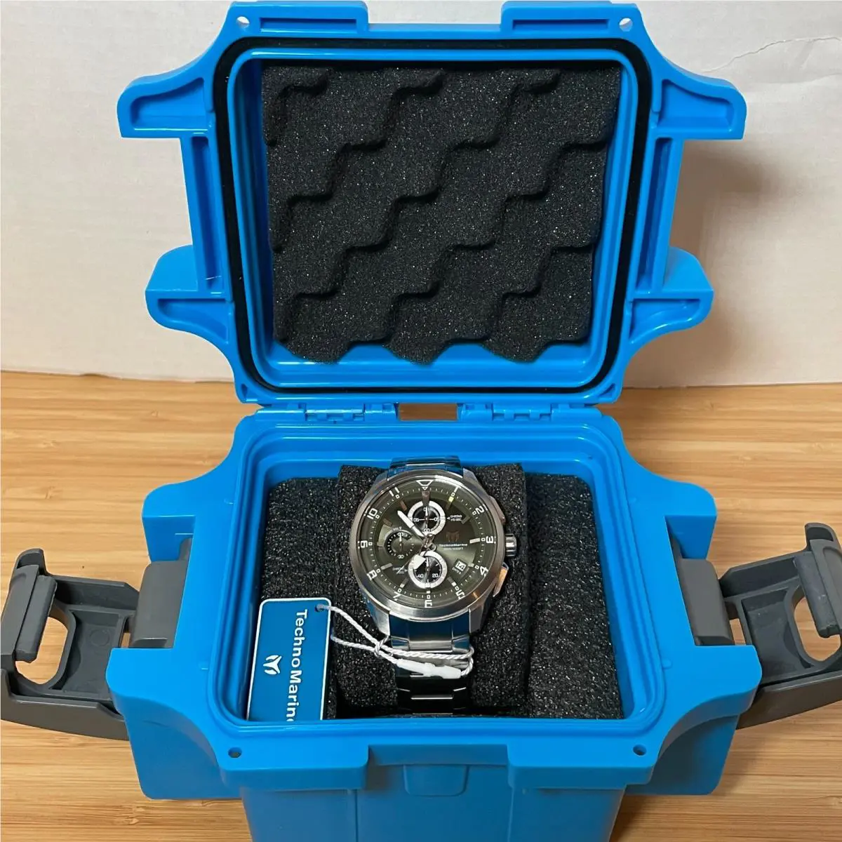 Technomarine Ocean Quantum Men`s Watch 44mm Steel TM-318116 Waterproof Case