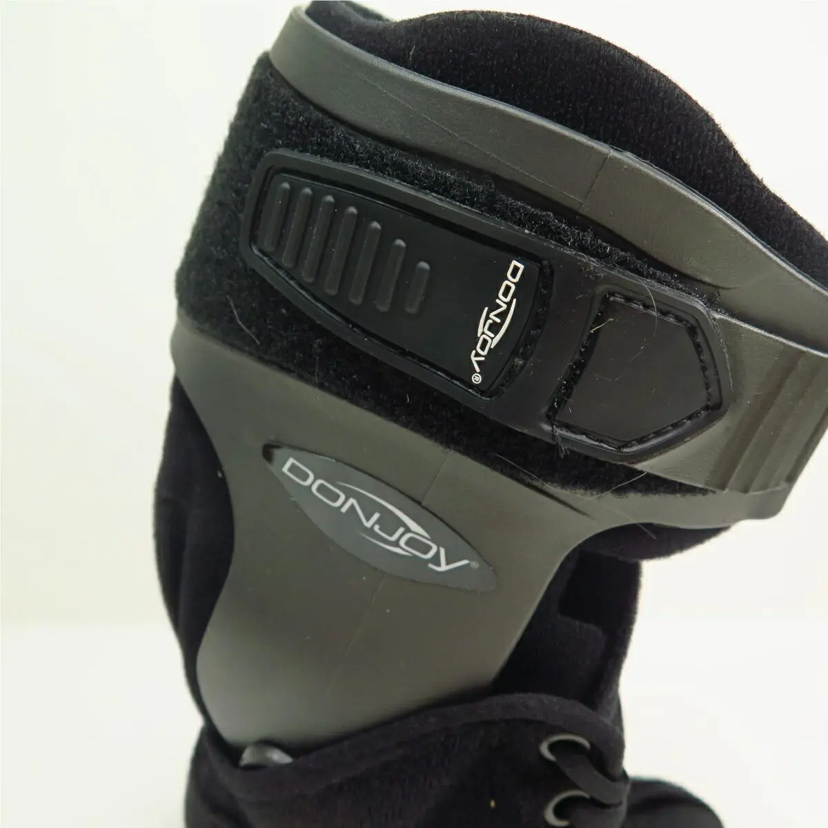 DonJoy  - 11-1499-2-06000 - 11-1499-2-06000 - Black 11