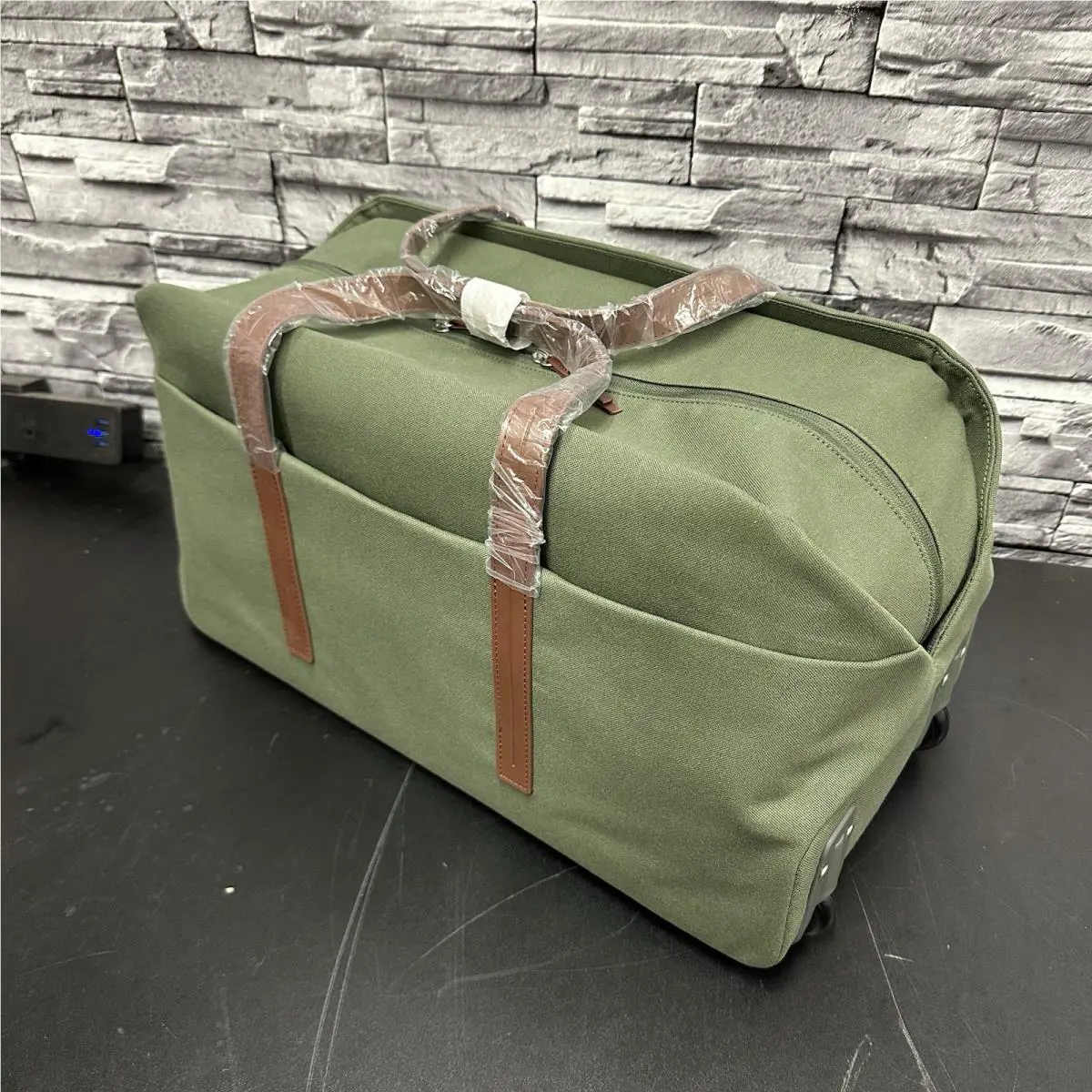 Samsonite Virtuosa Wheeled Duffel 149198-1693