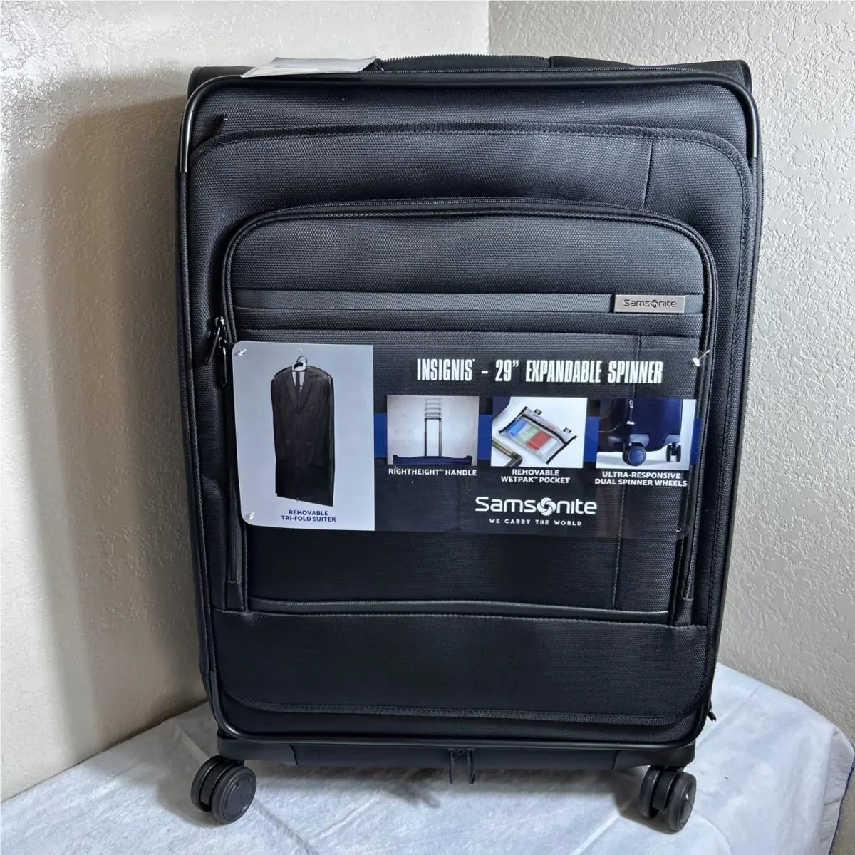 Samsonite Insignis Expandable 29” Large Spinner Black