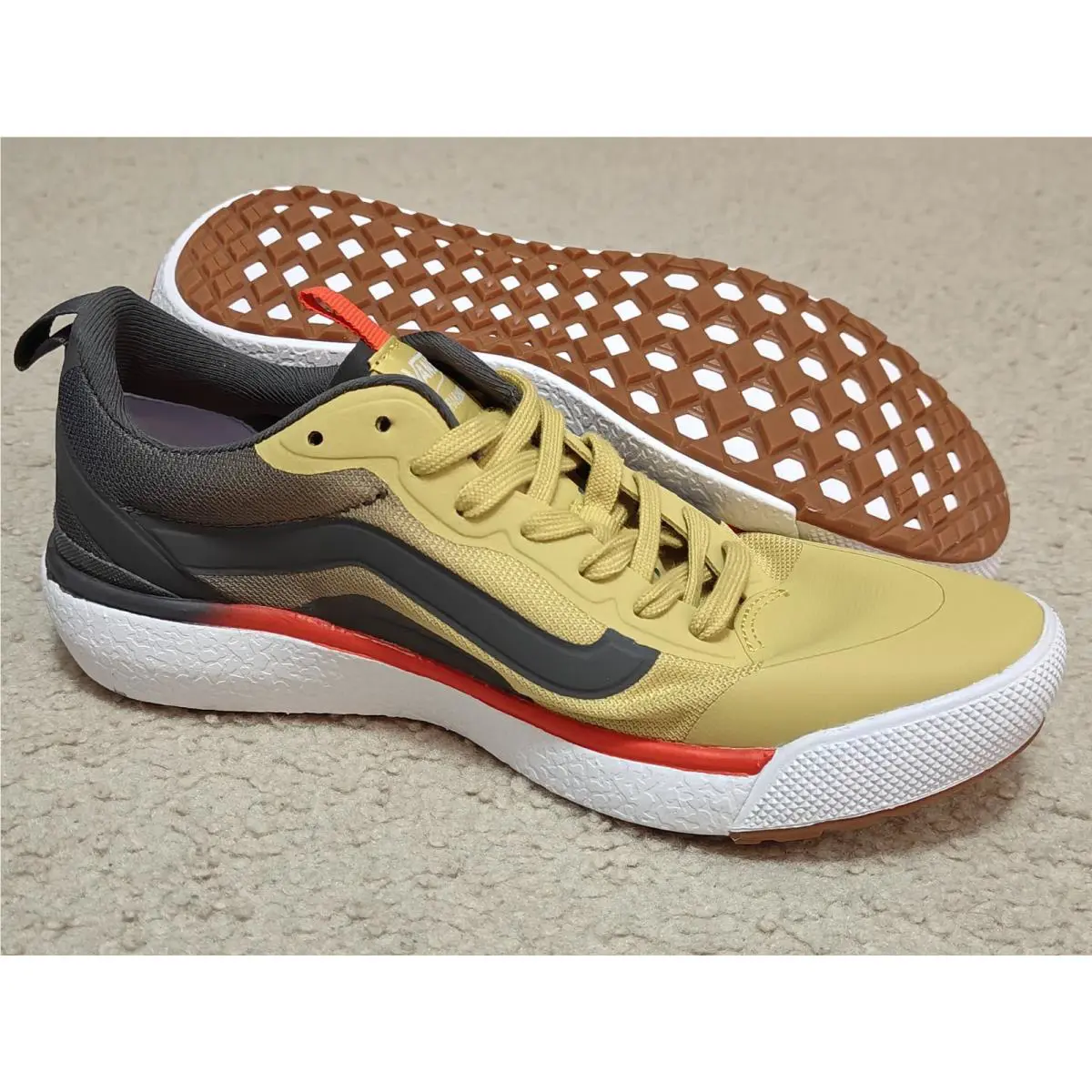 Vans shoes - VANS UltraRange Exo - UltraRange Exo - VN000CWCD2P - Yellow 0