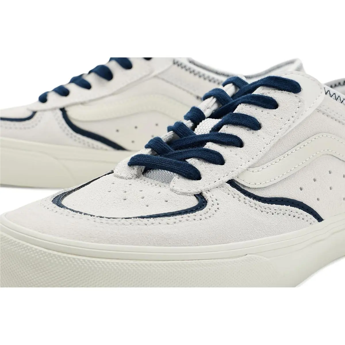Vans shoes - Suede Demitasse 18