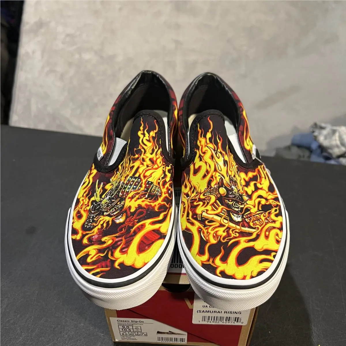 Vans shoes - Vans UA Classic Slip-On Samurai Rising - Multicolor 0