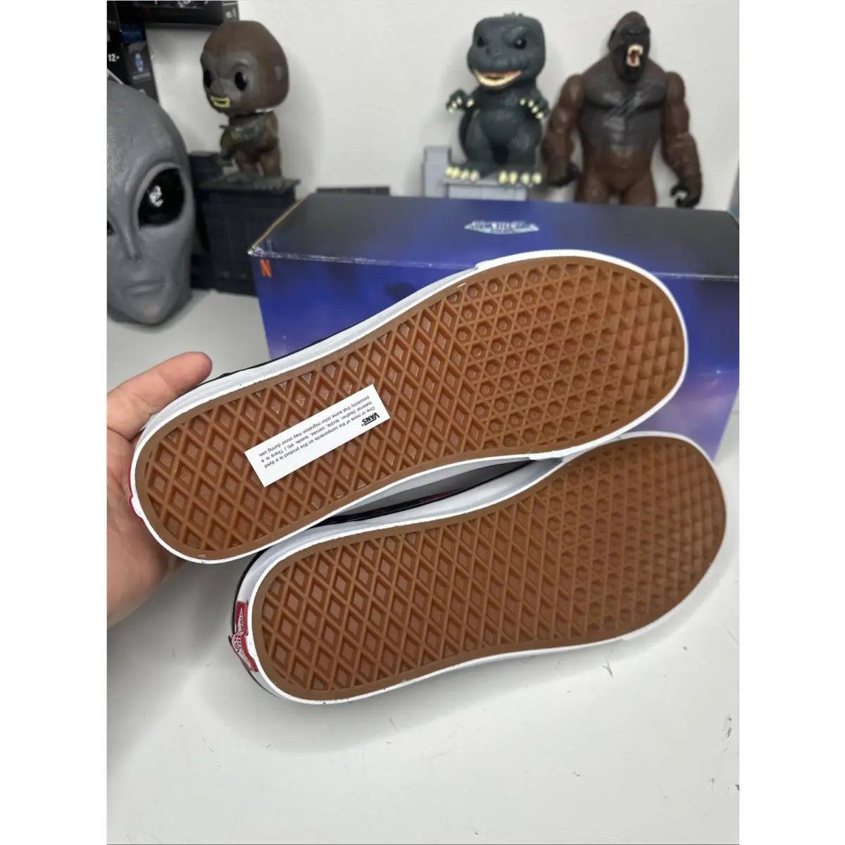 Vans shoes - Saja Boys Old Skool - Saja Boys Old Skool - VN000E8WB9P - Multicolor (UPC: 0198270292482) 6